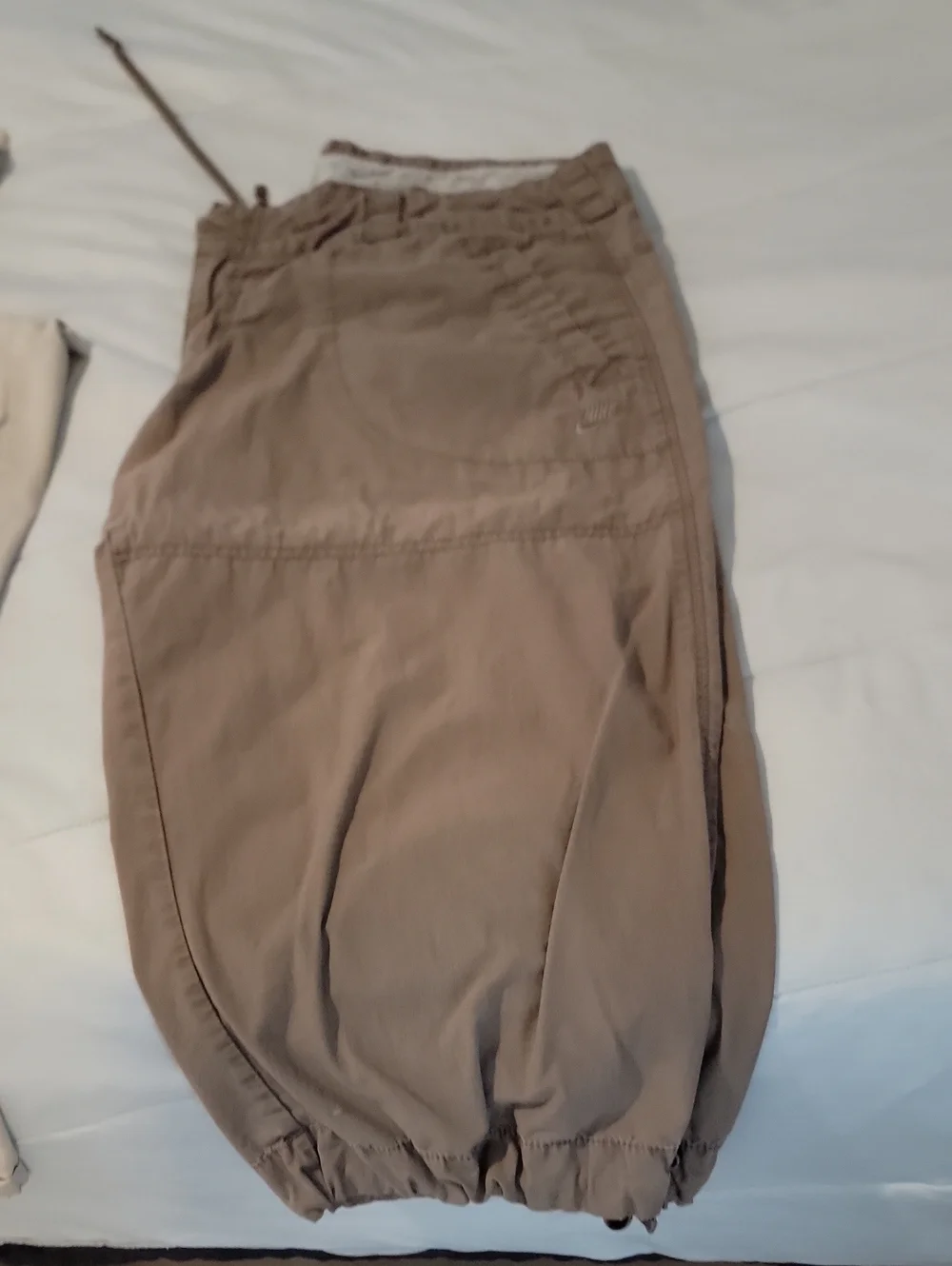 Nike Brown Elastic Waist Casual Capri Pants